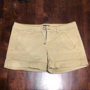 American Eagle khaki shorts size 8